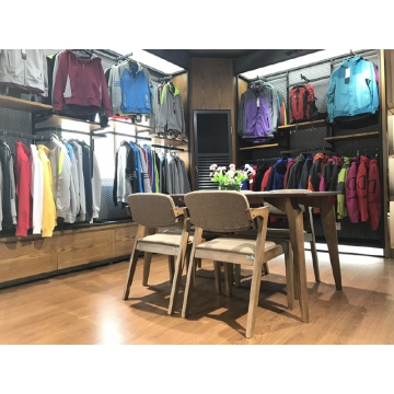 冲锋衣展厅