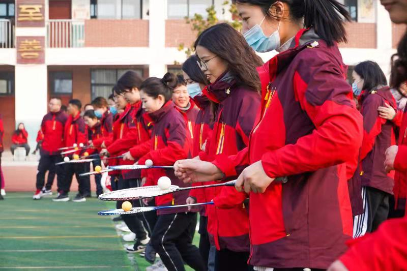 安徽小学冲锋衣换装图(图1)