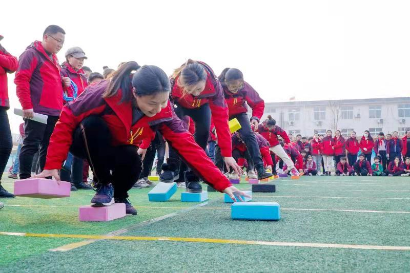安徽小学冲锋衣换装图(图2)