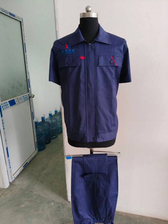 聚隆氟业工作服(图1)