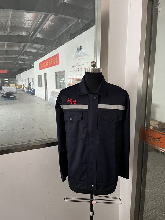 玉池水业工作服(图1)