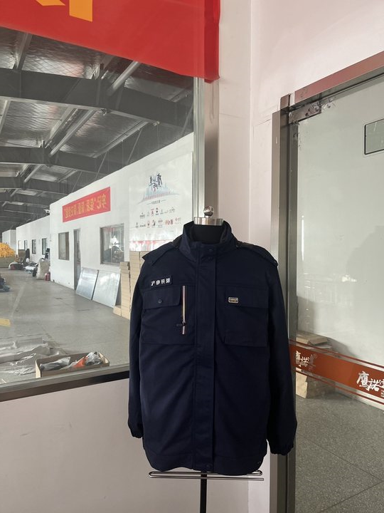 上海锐开电气棉服工作服(图1)