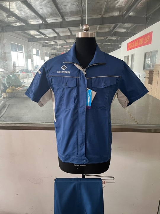 武穴中心水厂春秋装工作服(图1)