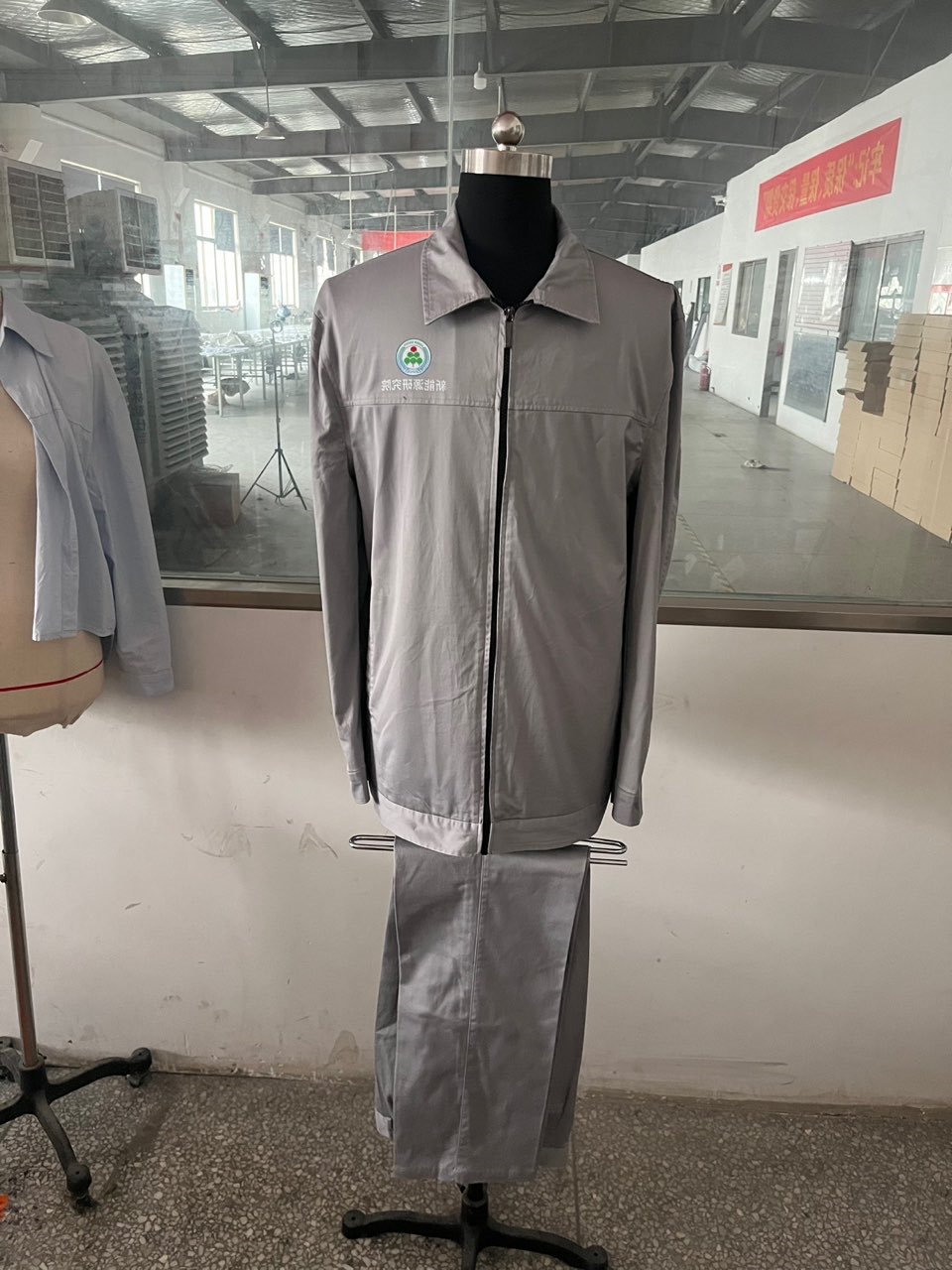 福森新能源工作服(图1)