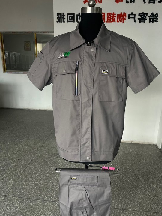 万盟特工作服(图1)