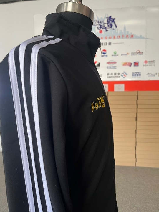 荣膳荷工作服(图3)