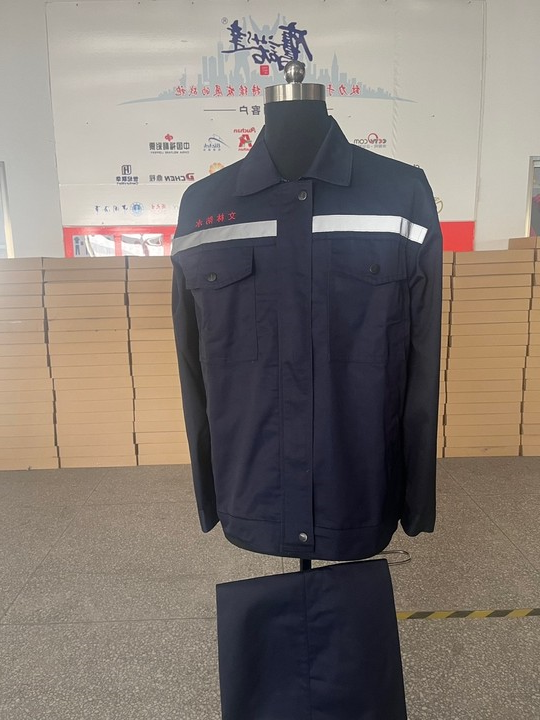 文林防水工作服(图1)